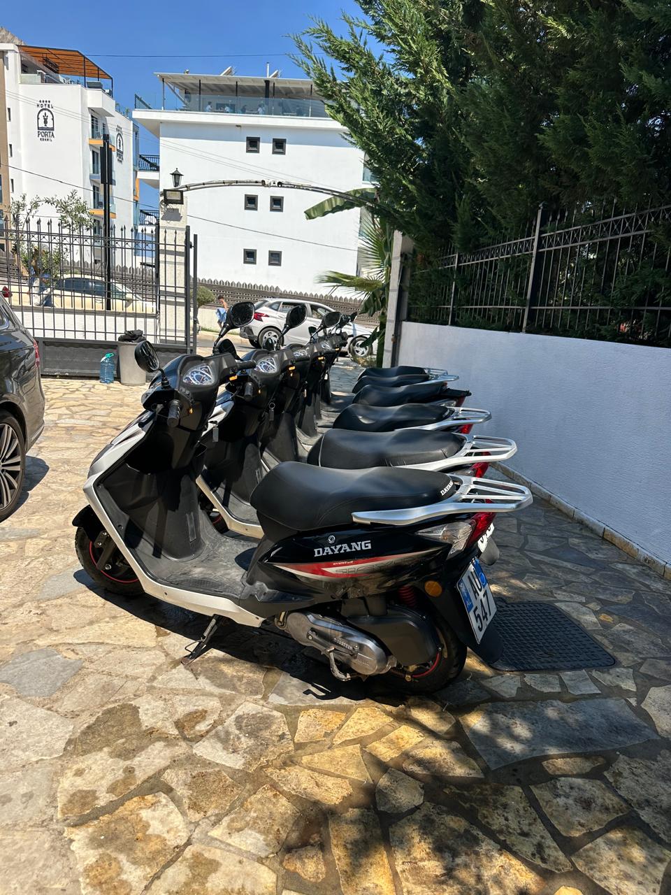 Car 4 Alternative 4